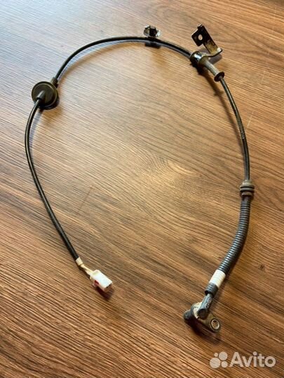 Датчик abs задний левый Hyundai Solaris