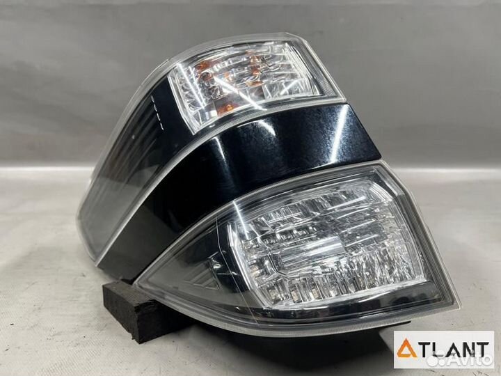 Стоп задний левый toyota vellfire