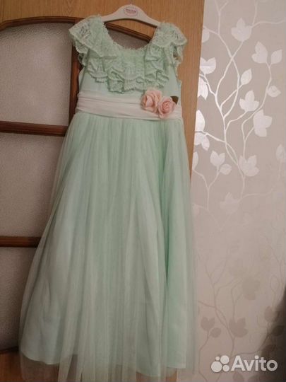 Платье для девочки нарядное