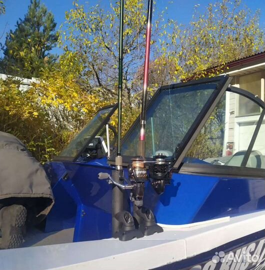 Держатель спиннинга на транец и рейлинг