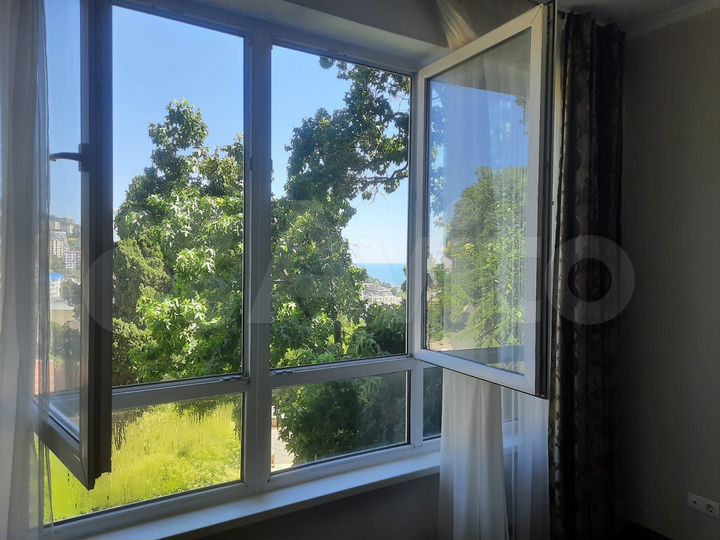 Квартира-студия, 37,8 м², 6/8 эт.