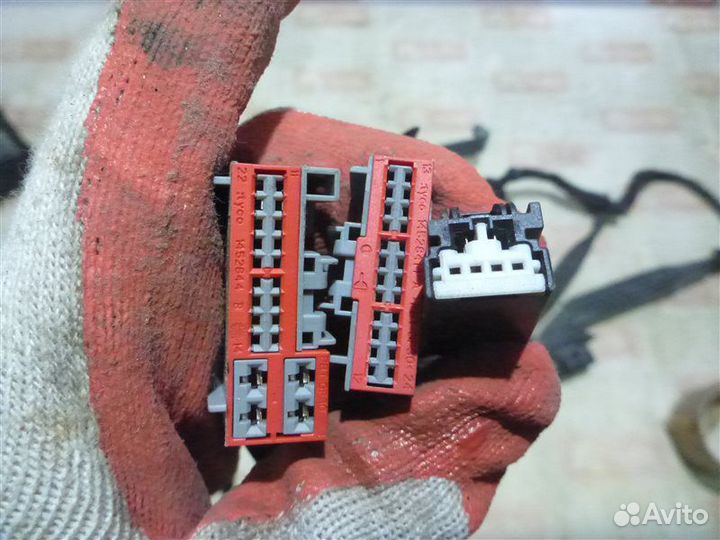 Проводка двери Volvo Xc70 BZ95 B6324S 2008