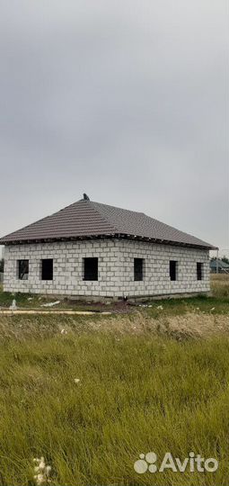 Бригада строителей