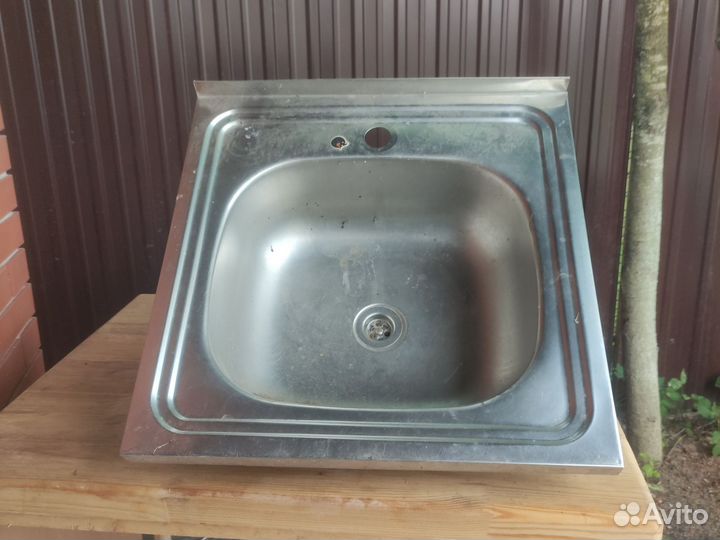 Столешница от кухонного гарнитура и раковина