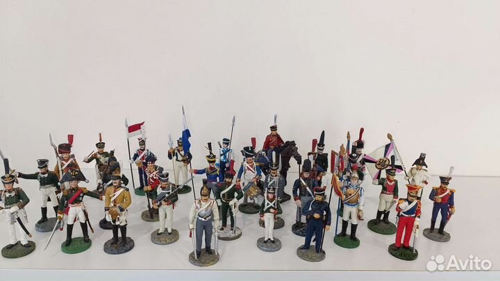 Коллекция оловянных солдатиков