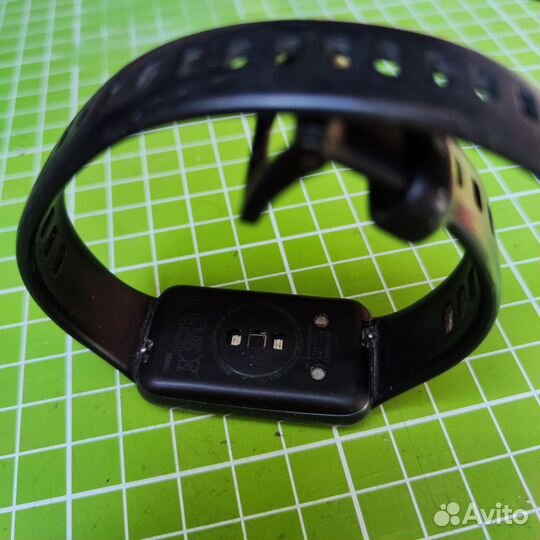 Фитнес браслет huawei band 7