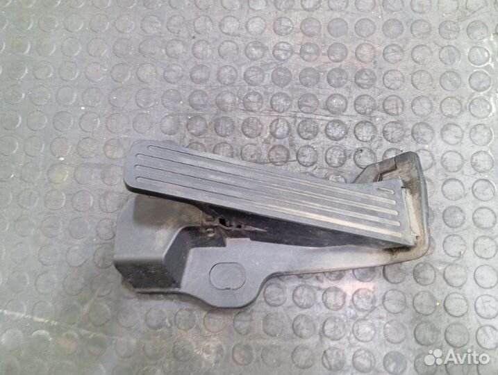 Педаль газа Audi Q3 8U cpsa 2012