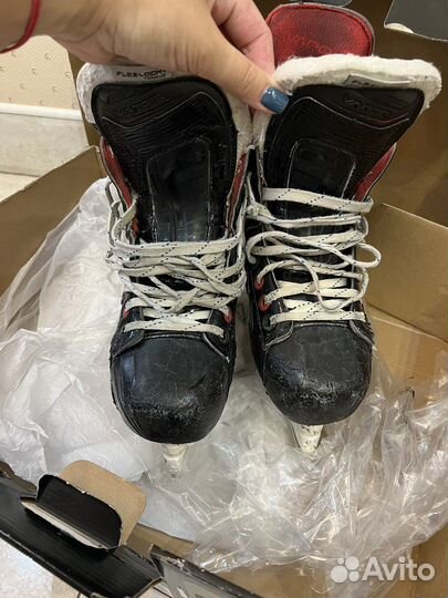 Коньки хоккейные Bauer x900 3,5EE