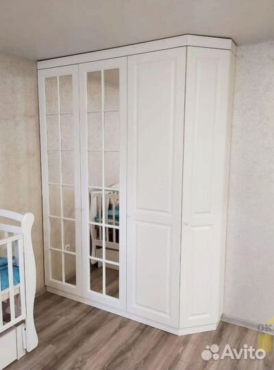 Дверный шкаф