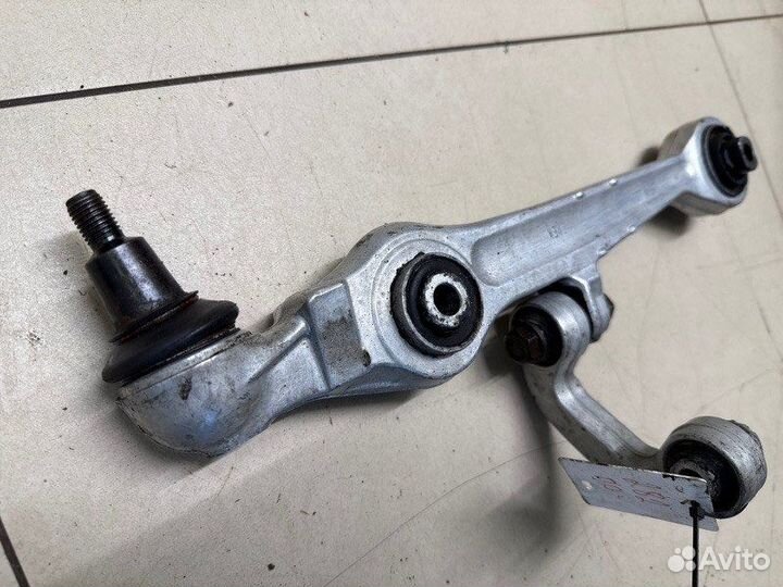 Рычаг передний правый Volkswagen Passat B5 седан