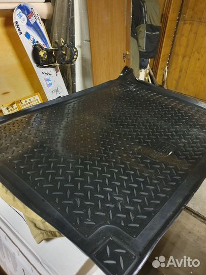 Коврик в багажник