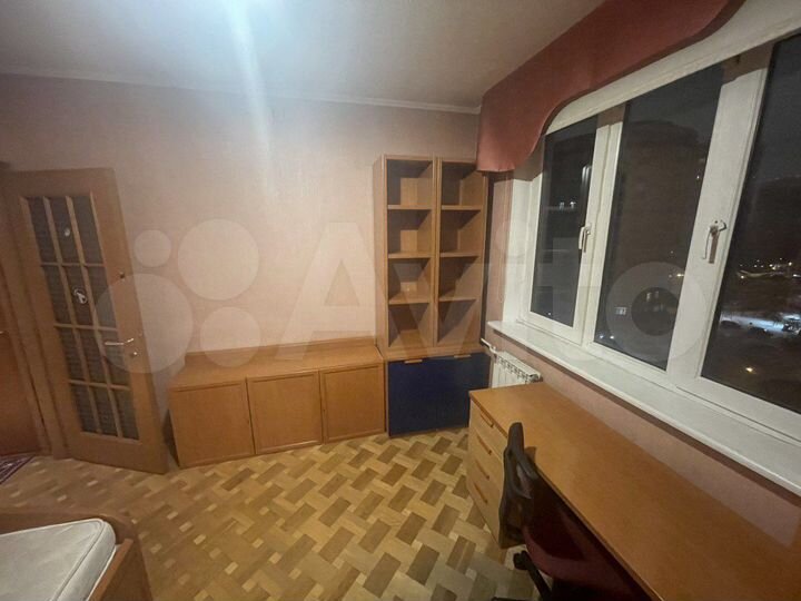 Комната 15 м² в 5-к., 9/14 эт.