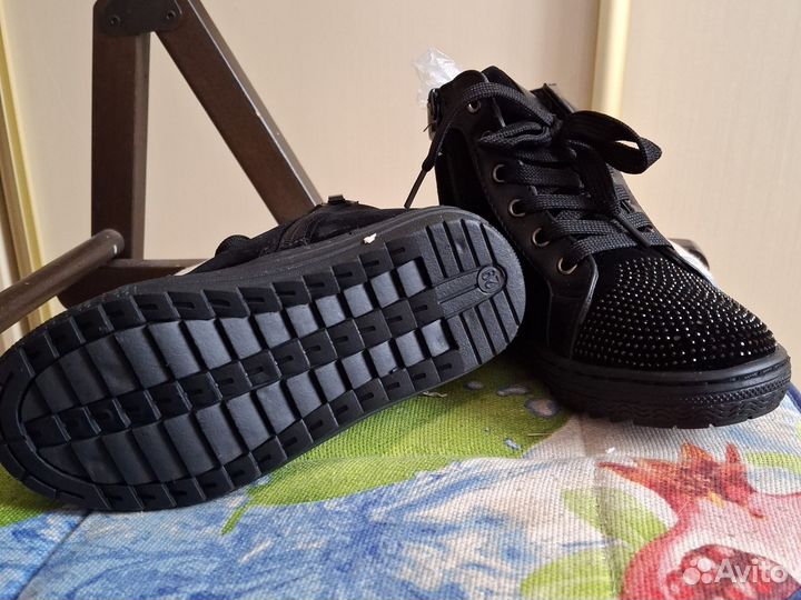 Ботинки для девочки