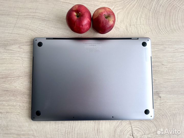 MacBook Pro 16