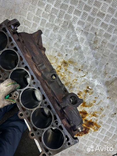 Блок цилиндров BMW 3 E30 1987