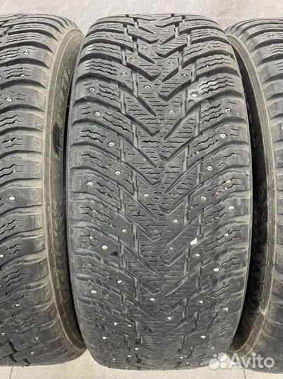 Nokian Tyres Hakkapeliitta 8 SUV 225/60 R17