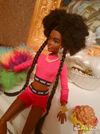 Кукла Barbie Extra №1. Афроамериканка