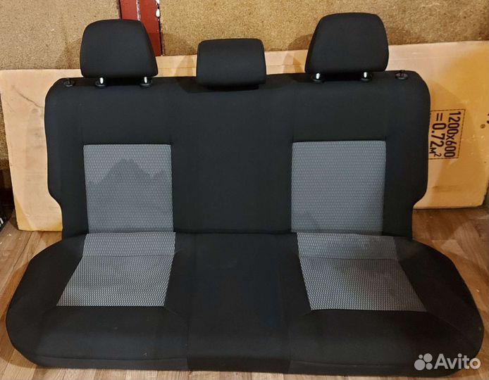 Заднее сиденье Фольксваген Поло