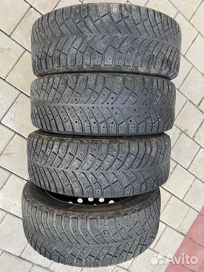 Michelin X-Ice North 4 205/55 R16