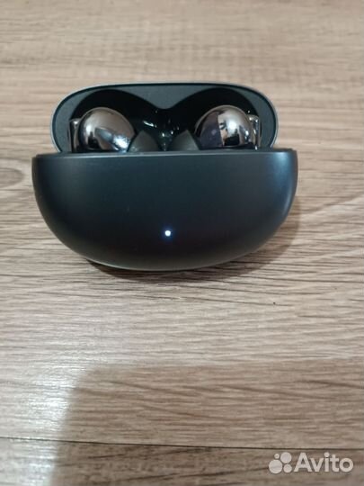 Беспроводные наушники