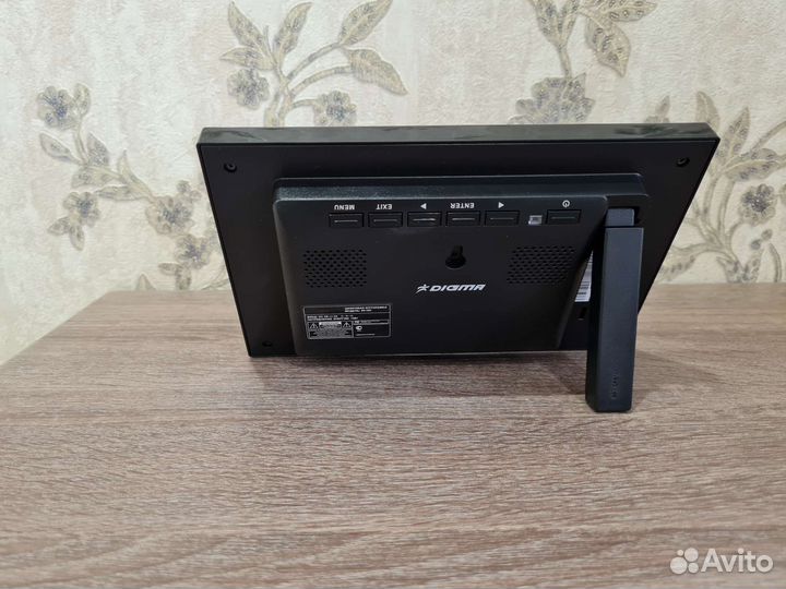 Цифровая фоторамка digma pf-701