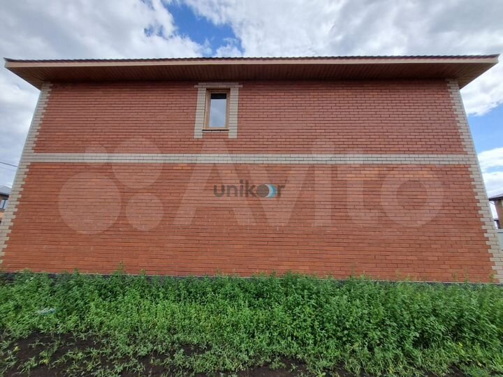 Дом 191,7 м² на участке 6 сот.