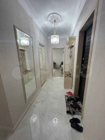 2-к. квартира, 69 м², 3/12 эт.