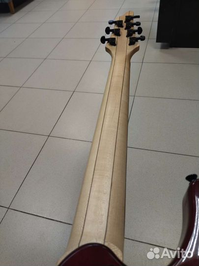 7 струн электрогитара