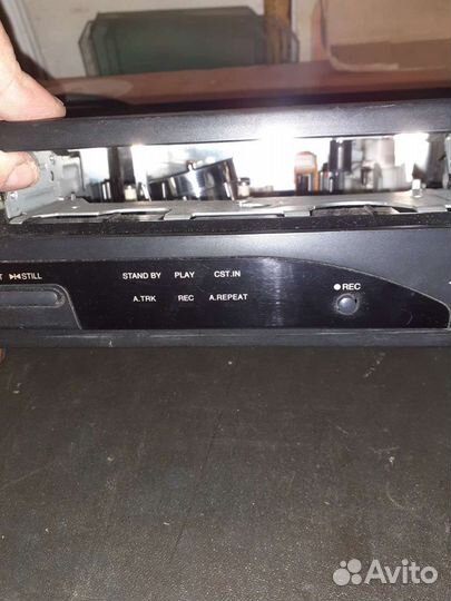 Видеомагнитофон jvc и шиваки работают
