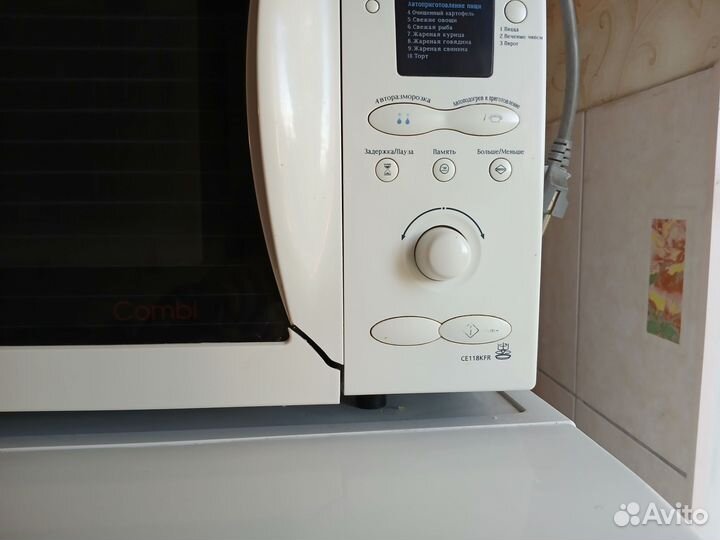 Samsung CE118KFR гриль, духовка, разморозка