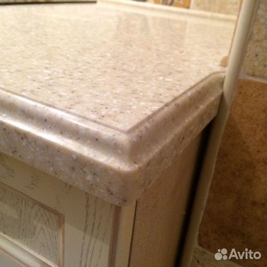 Столешница из искусственного камня