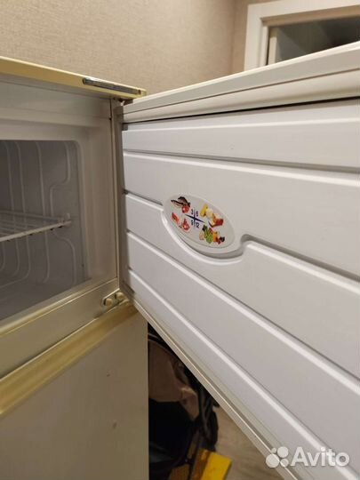 Холодильник двухкамерный атлант