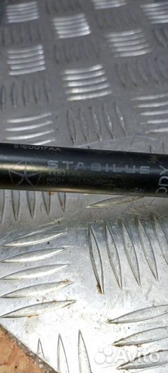 Амортизатор крышки багажника Dodge Caliber SUV 2.0