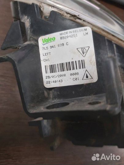 Фара противотуманная передняя левая Volkswagen