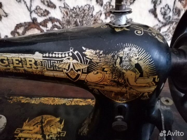 Швейная машина Singer