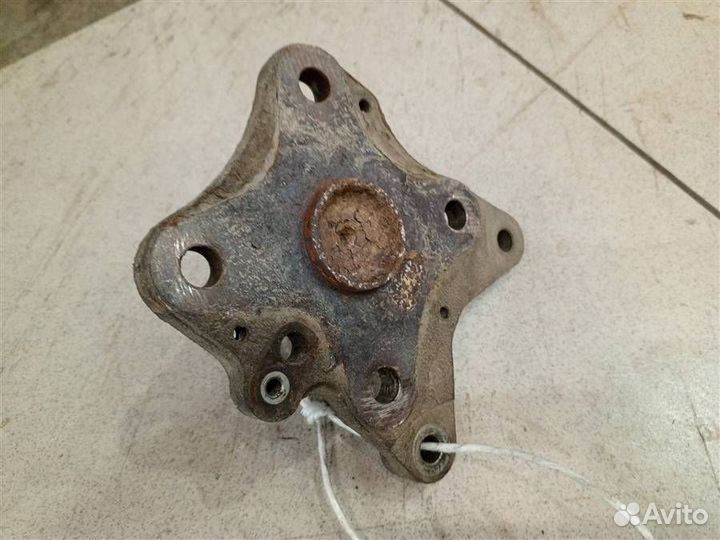 Цапфа левая Honda Civic 5D 2005-2012