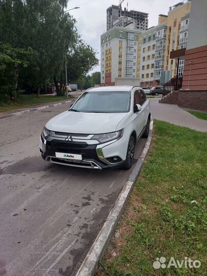 Mitsubishi Outlander 2.0 CVT, 2019, 26 000 км