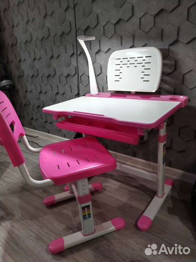 Растущая парта и стул
