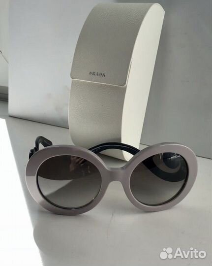 Солнцезащитные очки prada (оригинал)