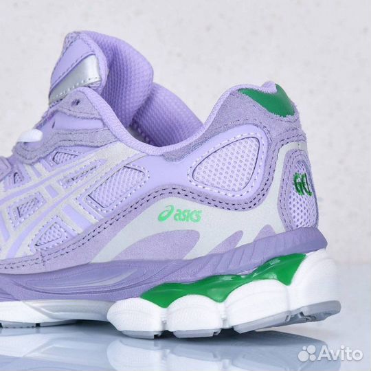 Кроссовки asics