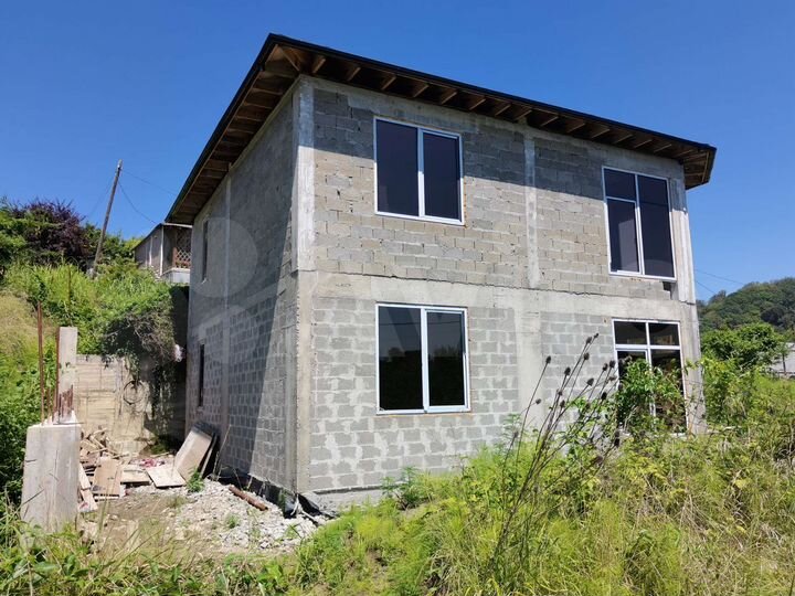 Дом 170 м² на участке 6 сот.