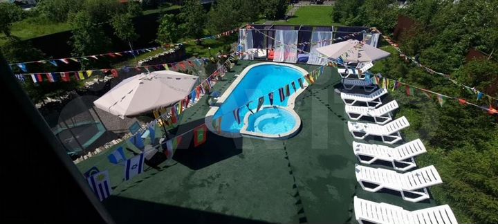 Дом 325 м² на участке 25 сот.