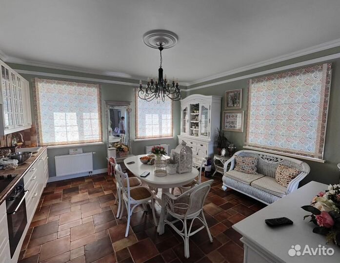 Римские шторы с голосовым управлением для кухни