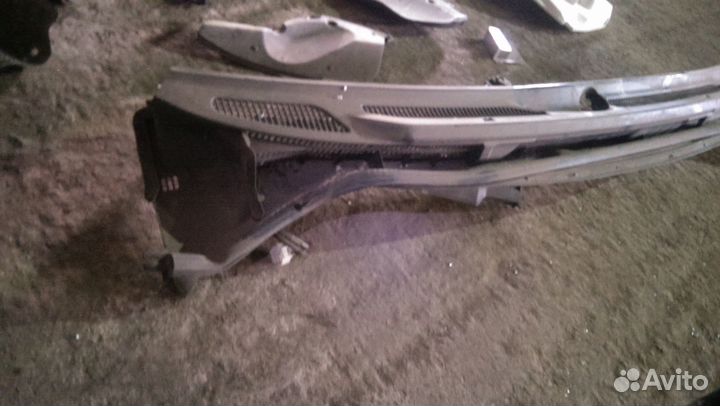 Жабо Lexus LX570 крузер 200 под ремонт