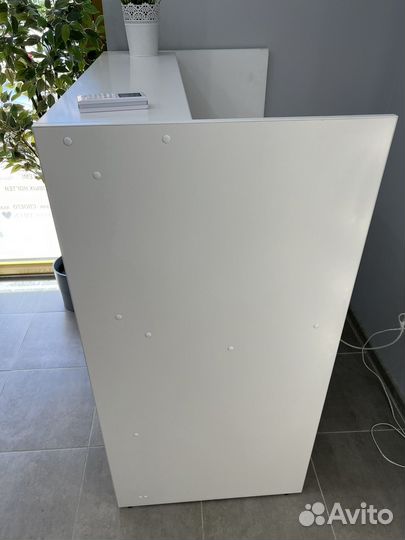 Стойка ресепшн