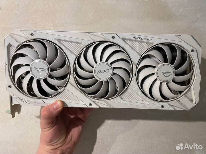 Видеокарта asus ROG strix 3080 white