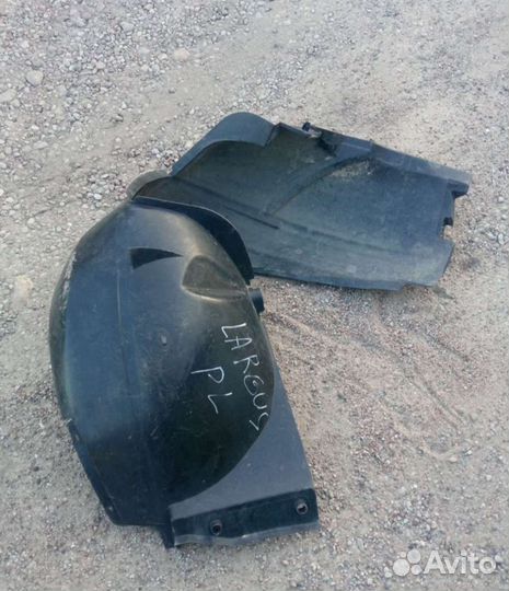 LADA Largus передний левый подкрылок