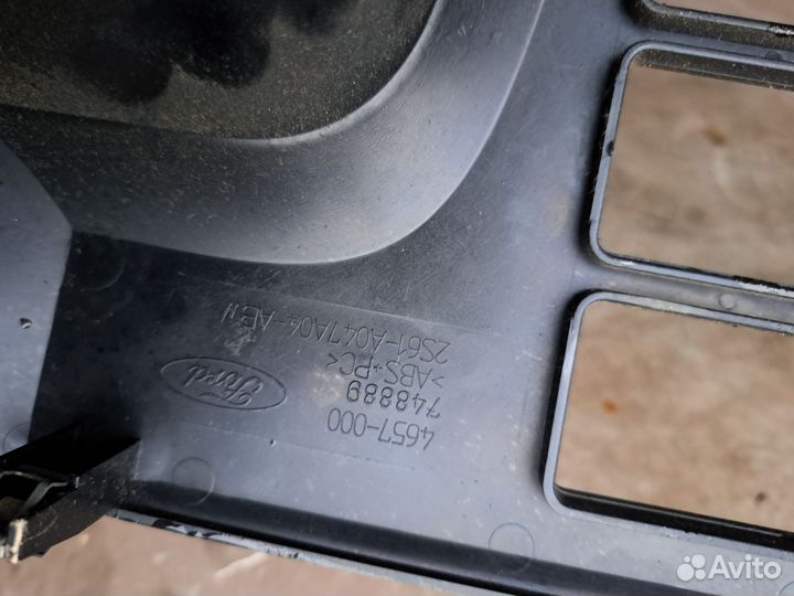 Накладка торпеды Ford Fiesta