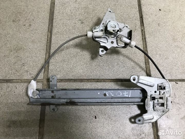 Стеклоподъемник Nissan Almera G15