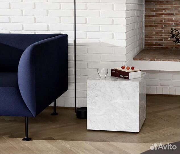 Прикроватная тумба из мрамора